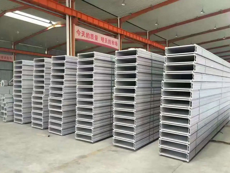 <b>高分子電纜橋架</b>
